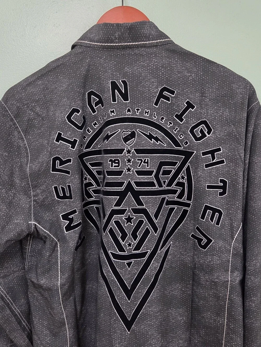 American Fighter no pit